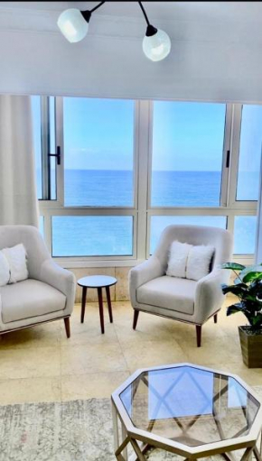 ALEX HOMES - Stanley Luxury Apartments with Direct Sea View